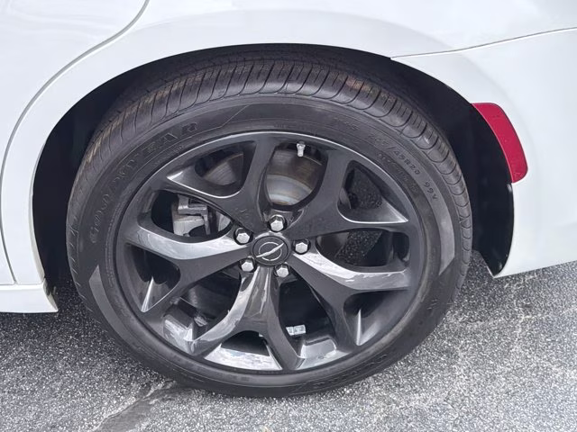 2023 Bright White Clearcoat Chrysler 300 Touring RWD Sedan