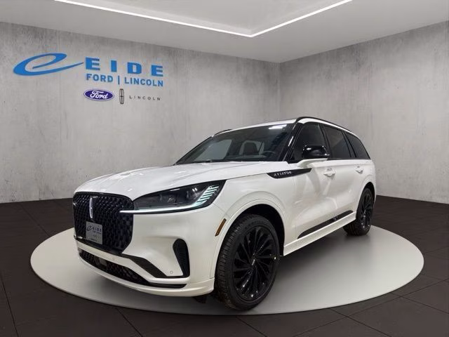 2026 Pristine White Metallic Tri-Coat Lincoln Aviator Reserve AWD SUV