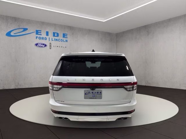 2026 Pristine White Metallic Tri-Coat Lincoln Aviator Reserve AWD SUV