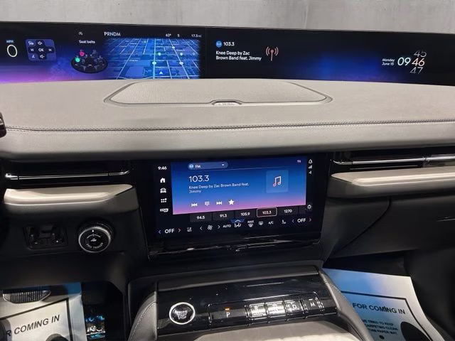 2026 Starlight Gray Premium Co Lincoln Navigator Reserve 4X4 SUV