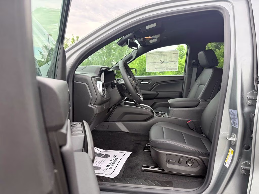 2026 Sterling Gray Metallic Chevrolet Colorado LT 4X4 Truck