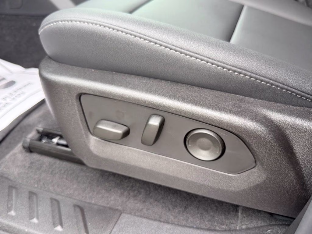 2026 Sterling Gray Metallic Chevrolet Colorado LT 4X4 Truck