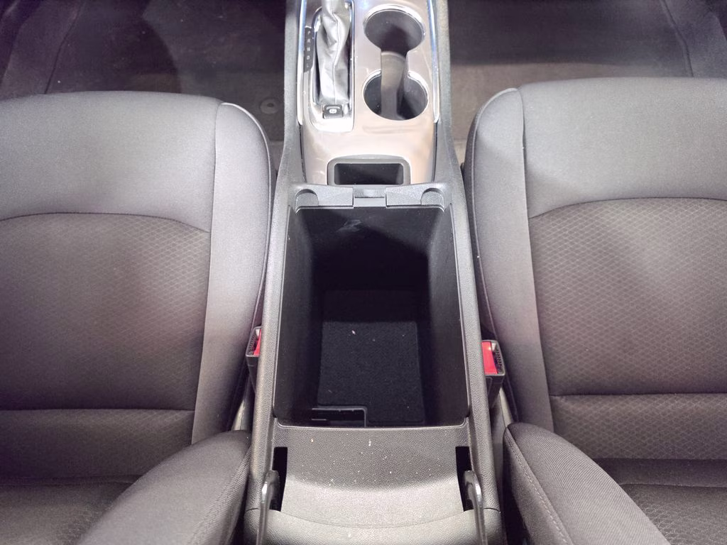2025 Sterling Gray Metallic Chevrolet Malibu LT FWD Sedan