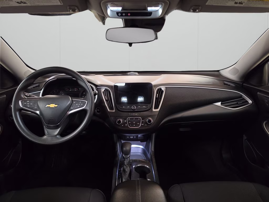 2025 Sterling Gray Metallic Chevrolet Malibu LT FWD Sedan