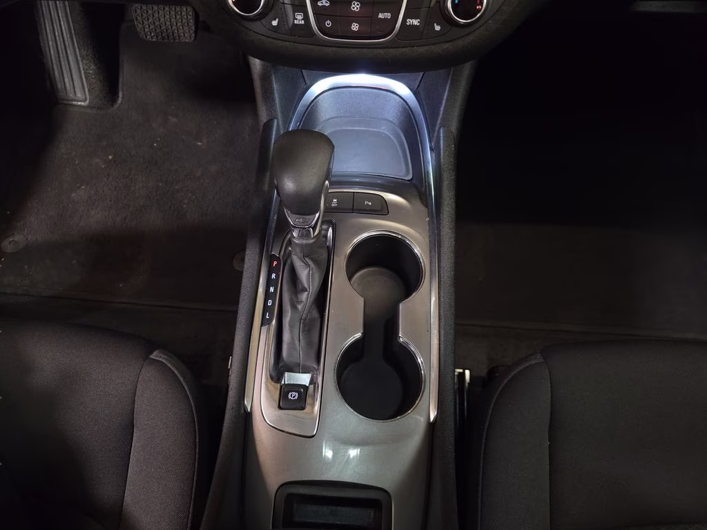 2025 Sterling Gray Metallic Chevrolet Malibu LT FWD Sedan