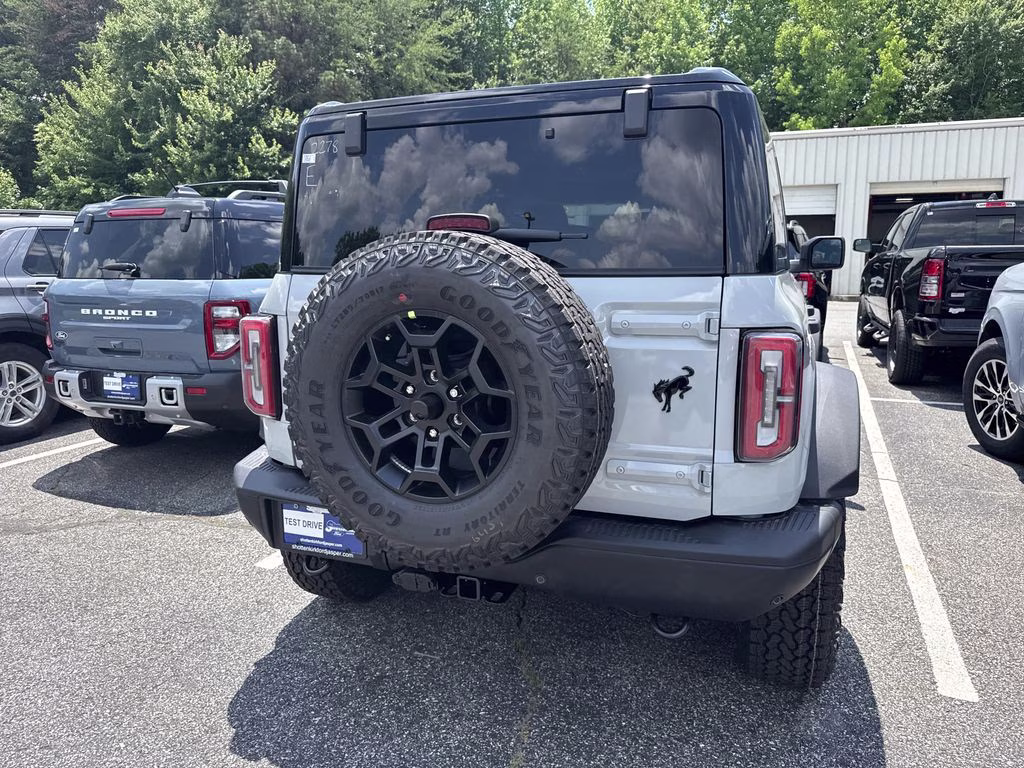 2026 Avalanche Ford Bronco Badlands 4X4 SUV