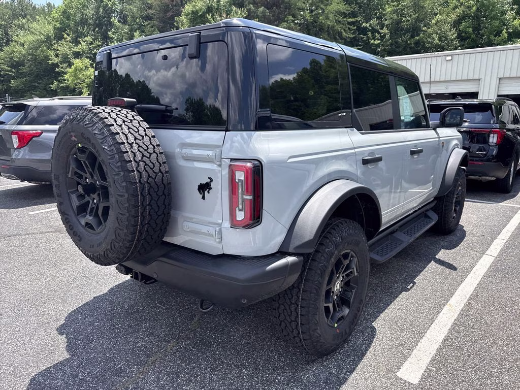 2026 Avalanche Ford Bronco Badlands 4X4 SUV