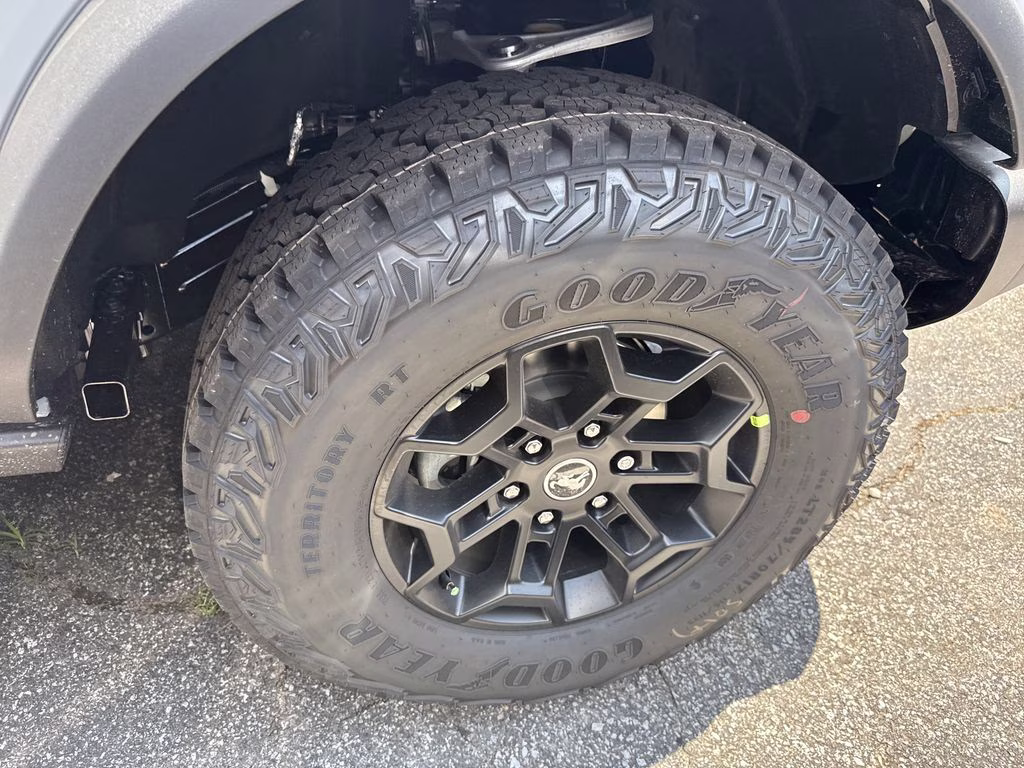 2026 Avalanche Ford Bronco Badlands 4X4 SUV