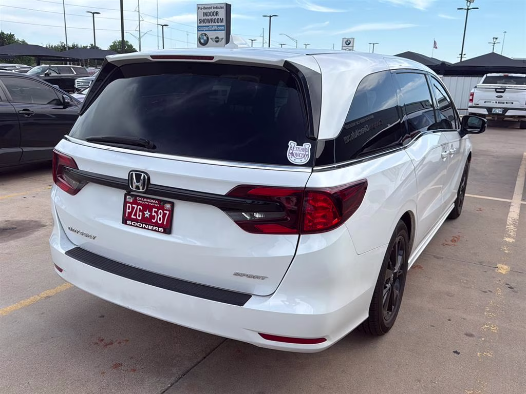 2023 Platinum White Pearl Honda Odyssey Sport FWD Van