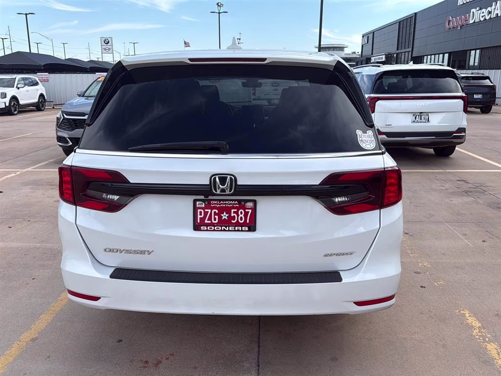 2023 Platinum White Pearl Honda Odyssey Sport FWD Van