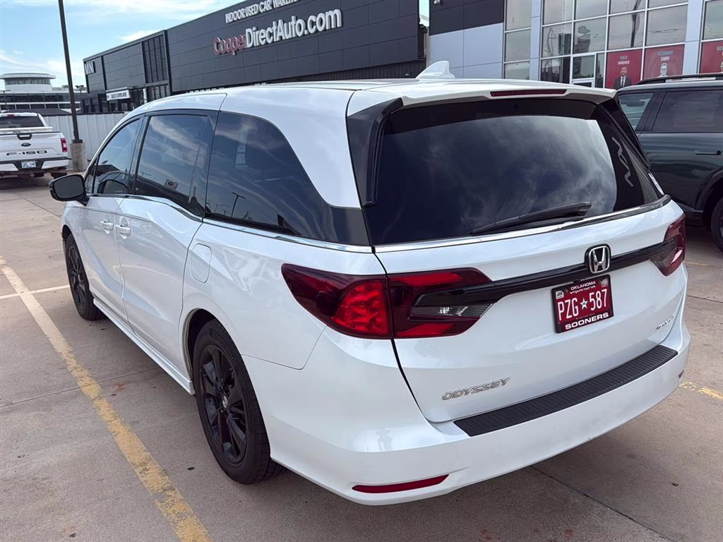 2023 Platinum White Pearl Honda Odyssey Sport FWD Van