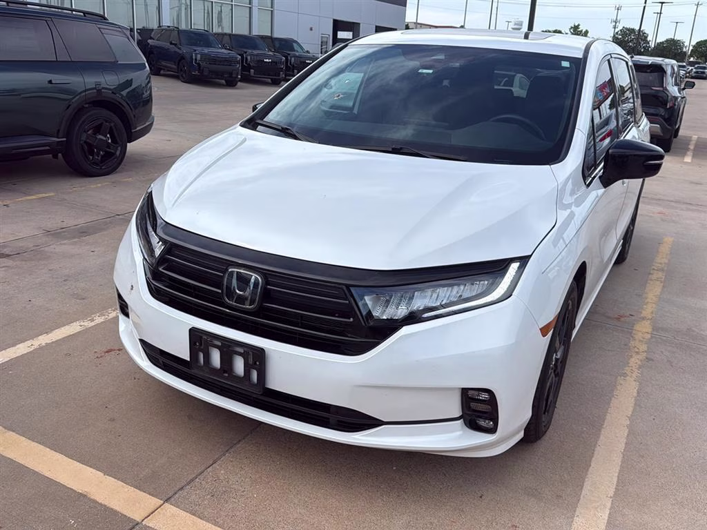 2023 Platinum White Pearl Honda Odyssey Sport FWD Van