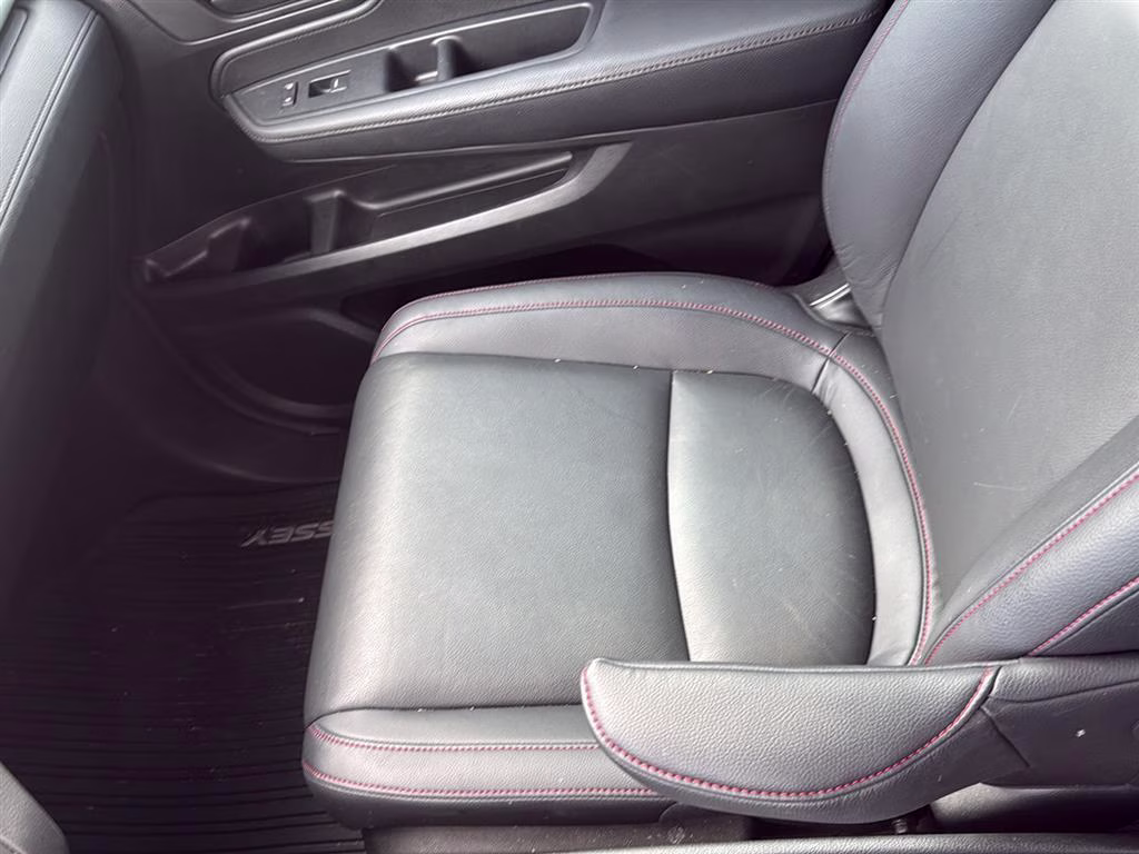 2023 Platinum White Pearl Honda Odyssey Sport FWD Van