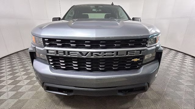 2019 Satin Steel Metallic Chevrolet Silverado 1500 Custom 4X4 Truck