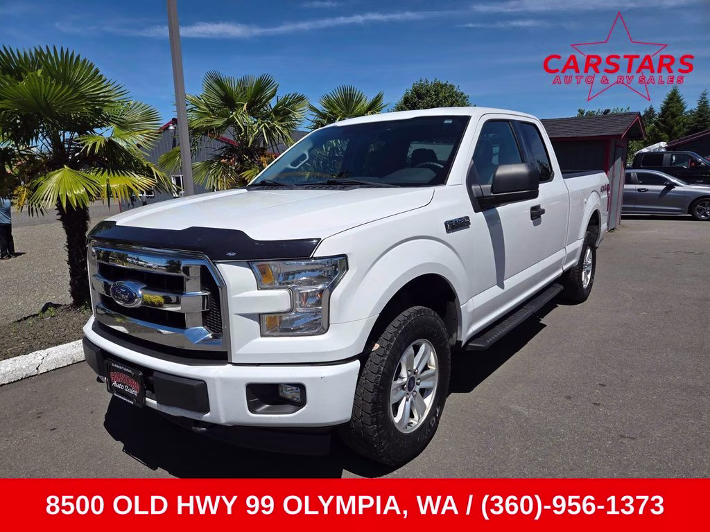 2017 White Ford F-150 XLT 4X4 Truck