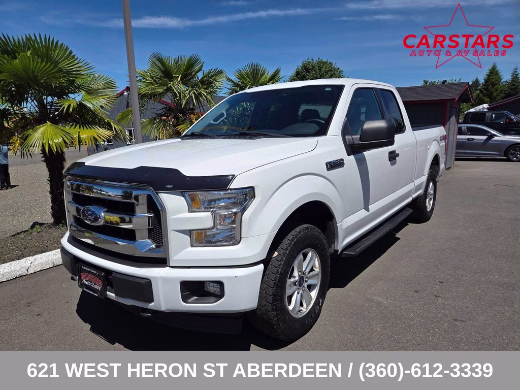 2017 White Ford F-150 XLT 4X4 Truck