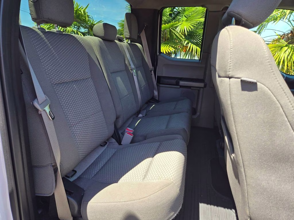 2017 White Ford F-150 XLT 4X4 Truck