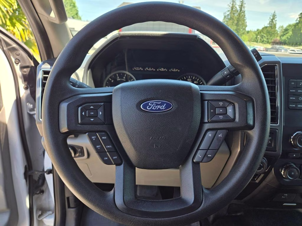 2017 White Ford F-150 XLT 4X4 Truck