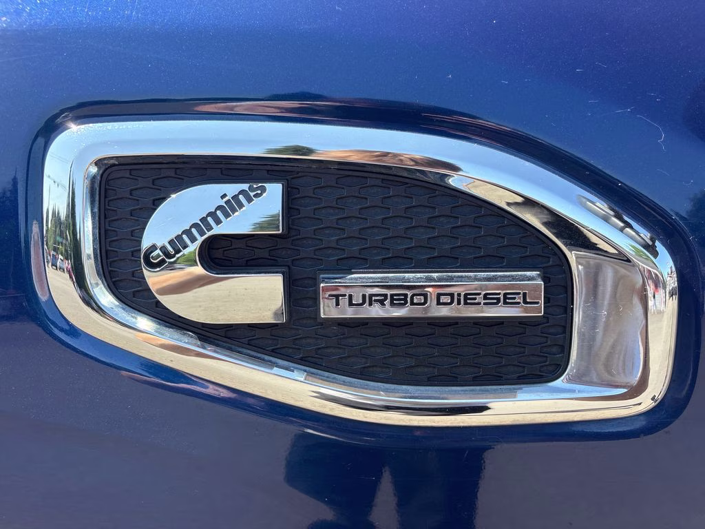 2017 Blue Nissan Titan XD SV 4X4 Truck