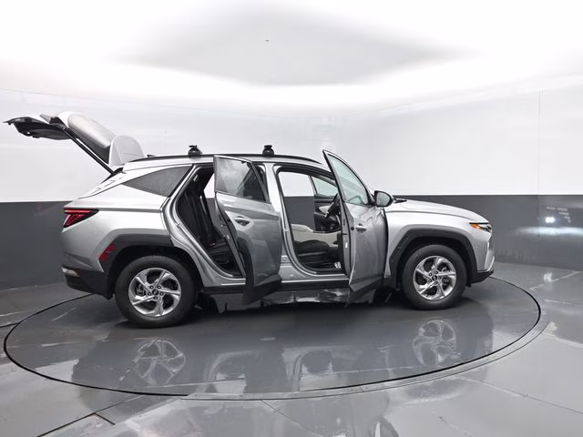 2023 Shimmering Silver Hyundai Tucson SEL AWD SUV
