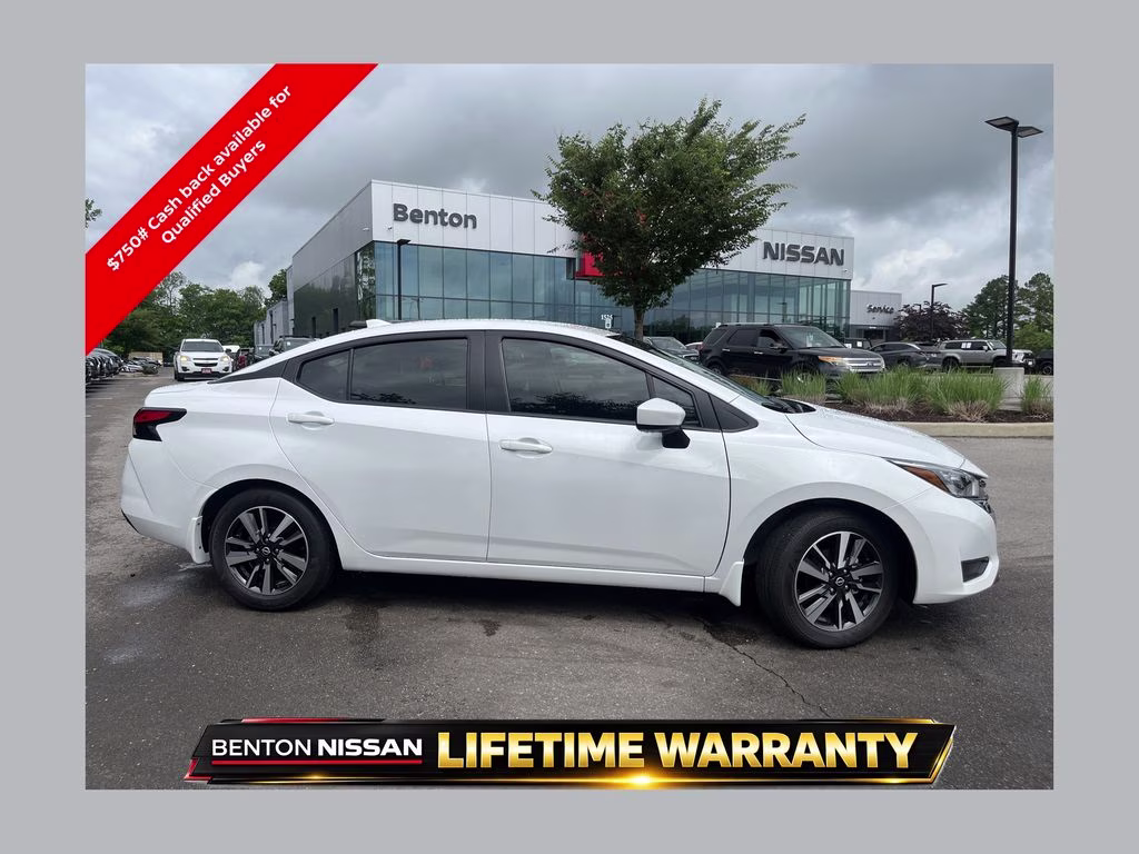 2025 Aspen White Tricoat Nissan Versa 1.6 SV FWD Sedan