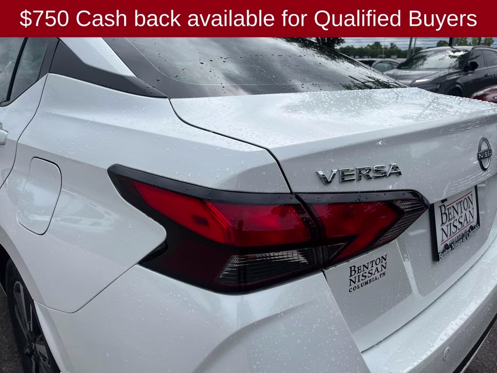 2025 Aspen White Tricoat Nissan Versa 1.6 SV FWD Sedan