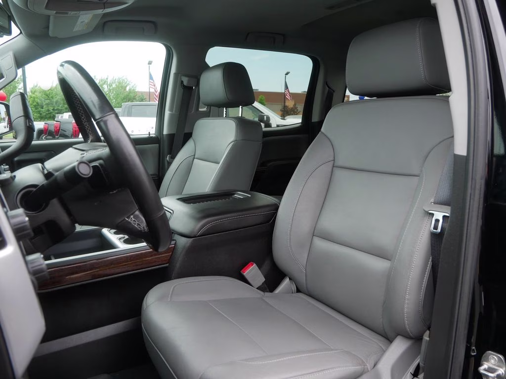 2018 Onyx Black GMC Sierra 1500 SLT 4X4 Truck