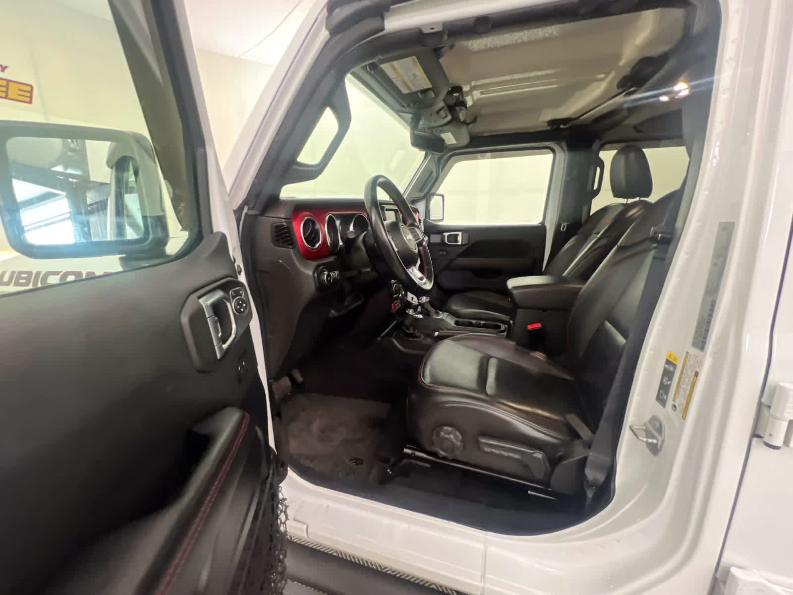 2021 Bright White Clearcoat Jeep Wrangler Unlimited Rubicon 4X4 SUV