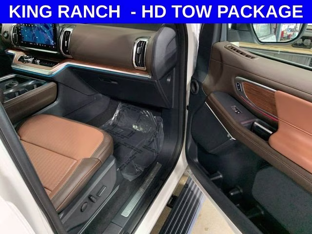 2026 Star White Metallic Tri-Coat Ford Expedition Max King Ranch 4X4 SUV