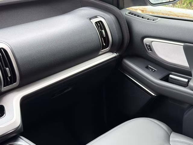 2026 Silver Metallic Ford Expedition Active RWD SUV