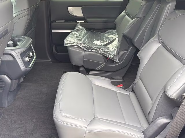 2026 Silver Metallic Ford Expedition Active RWD SUV