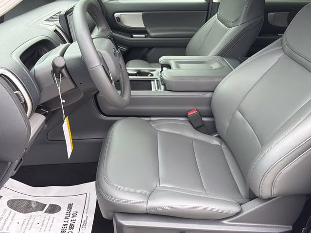 2026 Silver Metallic Ford Expedition Active RWD SUV