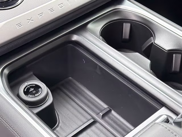 2026 Silver Metallic Ford Expedition Active RWD SUV
