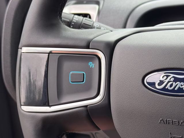 2026 Silver Metallic Ford Expedition Active RWD SUV