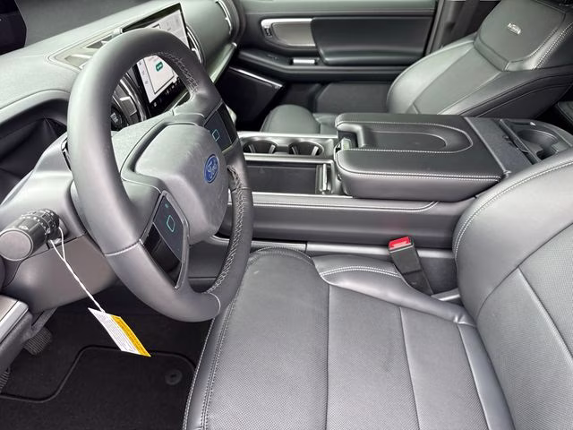 2026 Gray Metallic Ford Expedition Platinum 4X4 SUV