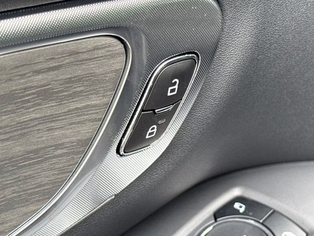 2026 Gray Metallic Ford Expedition Platinum 4X4 SUV