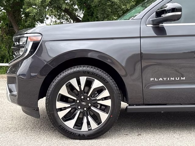 2026 Gray Metallic Ford Expedition Platinum 4X4 SUV