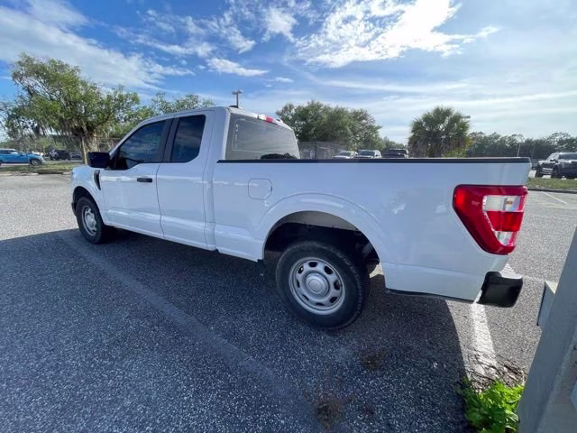 2023 Oxford White Ford F-150 XL RWD Truck