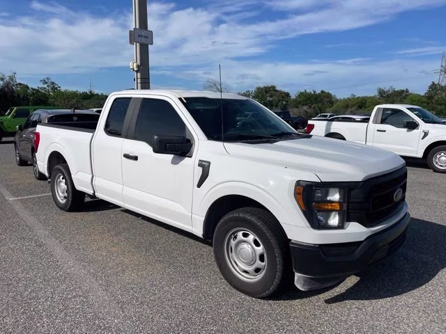 2023 Oxford White Ford F-150 XL RWD Truck