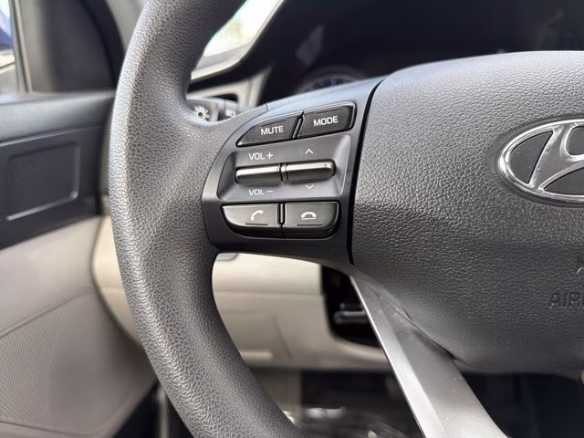 2020 Lakeside Blue Hyundai Elantra SE FWD Sedan