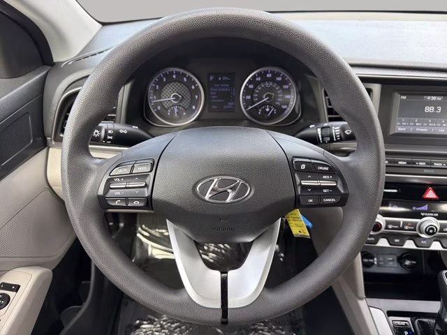 2020 Lakeside Blue Hyundai Elantra SE FWD Sedan