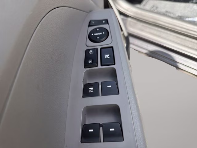 2020 Portofino Gray Hyundai Elantra SE FWD Sedan