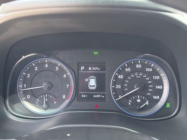 2020 Chalk White Hyundai Kona SE AWD SUV