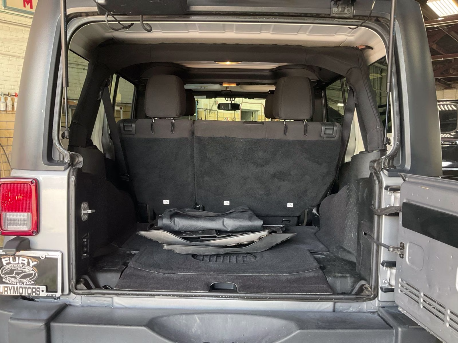 2017 Billet Silver Metallic Clearcoat Jeep Wrangler Unlimited Sport 4X4 SUV