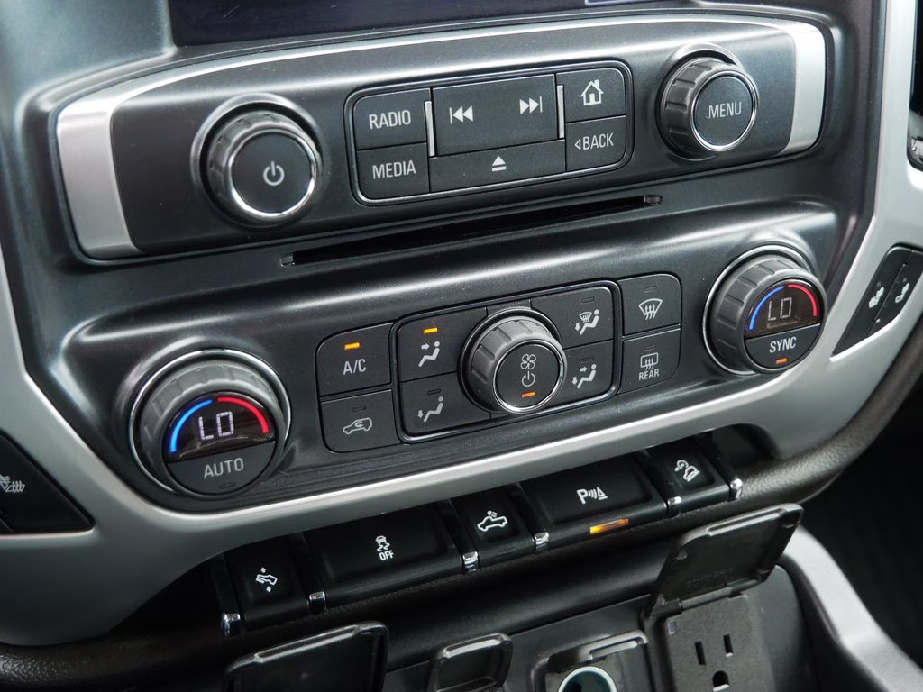 2018 Onyx Black GMC Sierra 1500 SLT 4X4 Truck