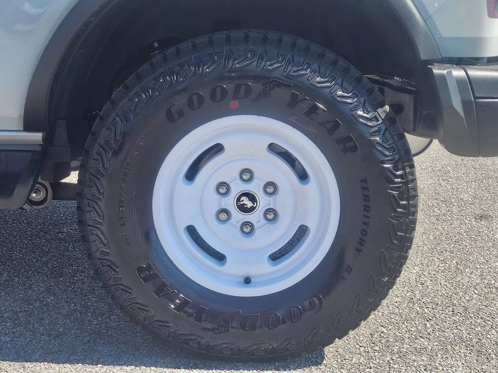 2026 Avalanche Gray Ford Bronco Heritage Edition 4X4 SUV