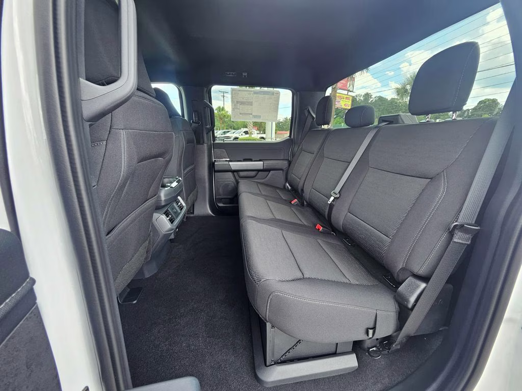 2026 Oxford White Ford F-150 XLT 4X4 Truck