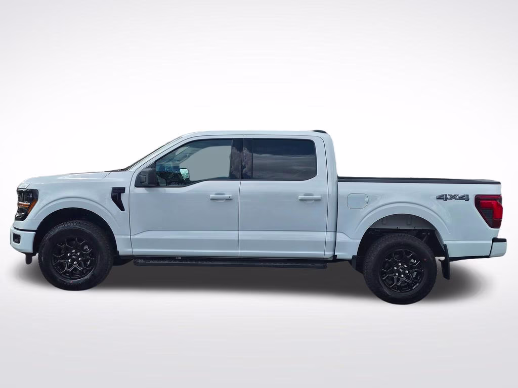 2026 Oxford White Ford F-150 XLT 4X4 Truck