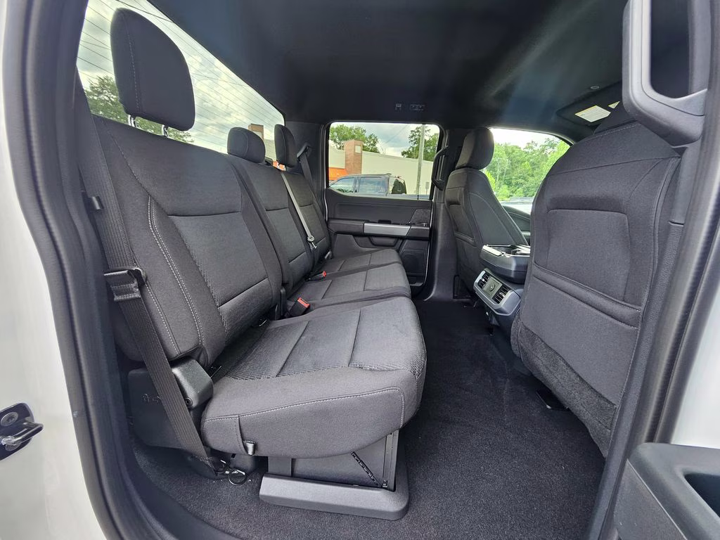 2026 Oxford White Ford F-150 XLT 4X4 Truck