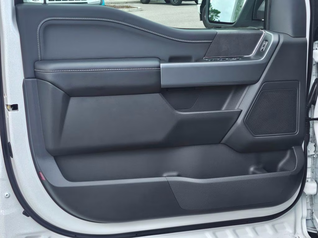 2026 Oxford White Ford F-150 XLT 4X4 Truck